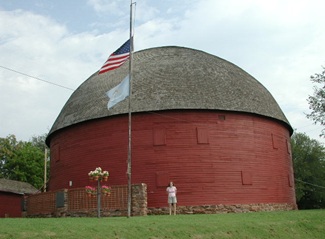 Round Barn 2000